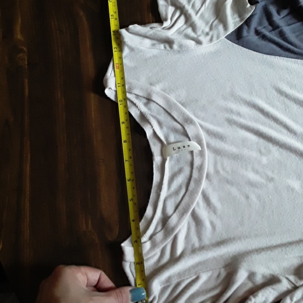 Tri-Color Tunic - Picture 7 of 10